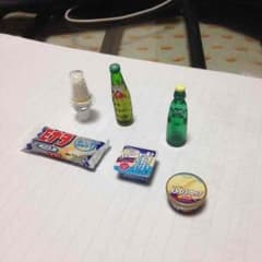 ミニチュア 玩具のサムネイル