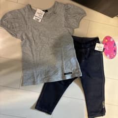 LADYNA パフスリーブTシャツとデニムパンツセットのサムネイル
