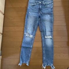 H＆M ダメージデニム スキニーデニムのサムネイル