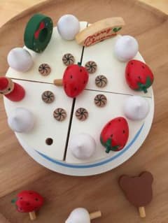 milan  木製おままごとケーキのサムネイル