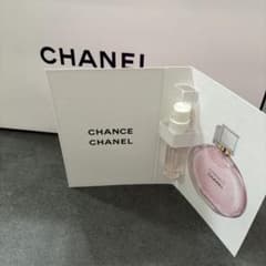 【新品未使用】CHANEL CHANCE Eau Tendre（1.5ml）のサムネイル
