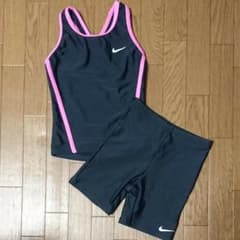 ☆ ナイキ ☆ セパレート 水着 120 女の子のサムネイル