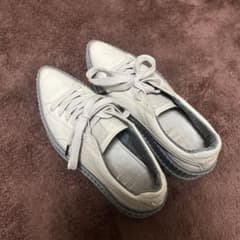 FENTY PUMA by Rihanna 厚底スニーカー 美品のサムネイル