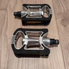 アレックス・モールトン純正　自転車用 フラットペダル 左右セットのサムネイル