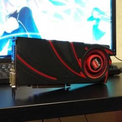 AMD Radeon R9 270のサムネイル