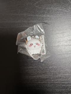 くら寿司×ちいかわ ビッくらポン フィギュア　モモンガのサムネイル