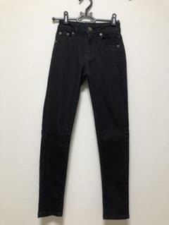 美品　Pierrot スキニーデニムのサムネイル