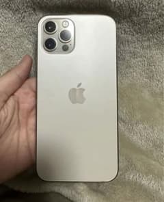 【値下げしました】iPhone12pro ゴールド 128GBのサムネイル
