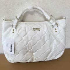 新品☆ハンドバッグのサムネイル
