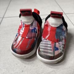 adidas スリッポン スニーカー 赤黒のサムネイル