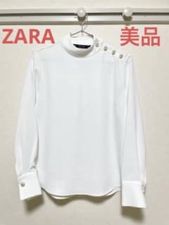 ZARA パールボタンブラウスのサムネイル
