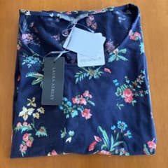 新品　ローラアシュレイ花柄のサムネイル