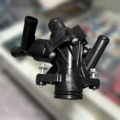 ベンツ GLA180 サーモスタット - メルカリ