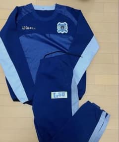 ブラウブリッツ秋田 選手支給品 ATHLETA 長袖ピステ & 長ズボン 稀少品