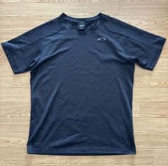 B*️様 OAKLEY Tシャツ ブラックのサムネイル