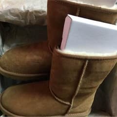 HARUNAさん専用 アグ ブーツ チェスナッツ 24cmのサムネイル