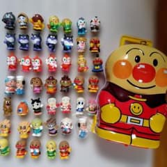 16日までのメルカリ市価格★アンパンマン 指人形 46体 収納ケース付きのサムネイル