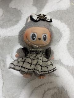 POP MART LABUBU ぬいぐるみ マスコットのサムネイル