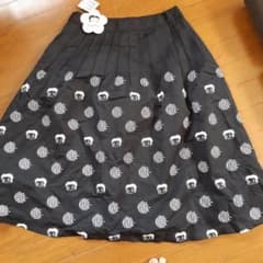 ヘディブープのスカートのサムネイル