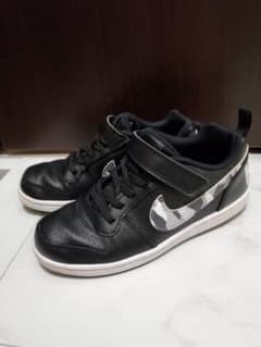 NIKE ナイキ スニーカーのサムネイル