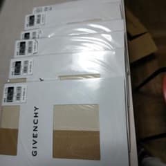 GIVENCHY　L〜LLサイズ 6足のサムネイル