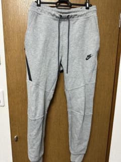 NIKE テックフリースのサムネイル