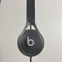 beats ヘッドホン　早い者勝ち‼️のサムネイル