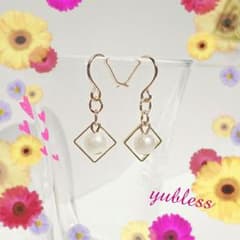 【ハンドメイド】シンプルスクエアピアスのサムネイル
