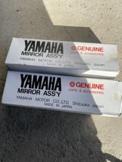 YAMAHA 純正ミラーのサムネイル