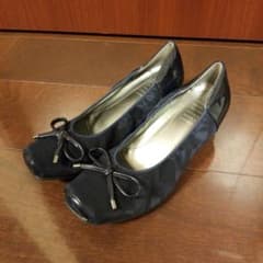 fitfit ネイビー パンプスのサムネイル