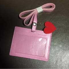 コメントで６００円！ 新品 ピンク 定期入れのサムネイル