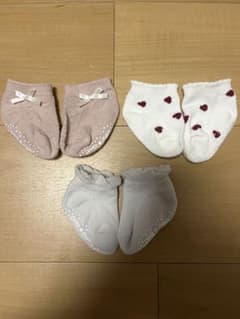 新品未使用♡petit main ベビー靴下 3足セットのサムネイル