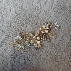 ブライダルヘアアクセサリーのサムネイル