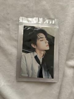 XIAOJUN シャオジュン　ポートレート写真のサムネイル