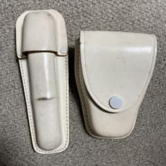 警察グッズ　旧型手錠、警棒ケース　白のサムネイル
