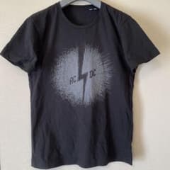 AC/DC ロゴ Tシャツ Sサイズ　ユニクロのサムネイル