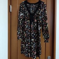 ツモリチサト TSUMORI CHISATO 柄ワンピース ブラックのサムネイル