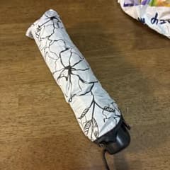 モノトーン 花柄 折りたたみ傘 日傘のサムネイル