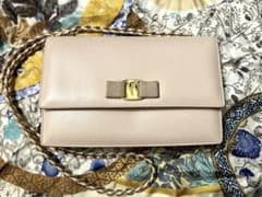 Salvatore Ferragamo サルヴァトーレ フェラガモ　バッグのサムネイル