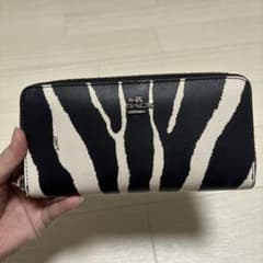 コーチ　長財布のサムネイル