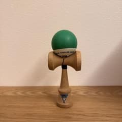 KROM KENDAMA 緑色 けん玉のサムネイル