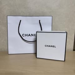 シャネル　ショッパー　空箱　マグネット　説明書　付属品　セット CHANEL シャネル マグネット式ギフトボックス 空箱 紙袋セット - メルカリ