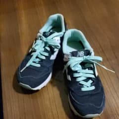 NIKE スニーカー ニューバランスのサムネイル