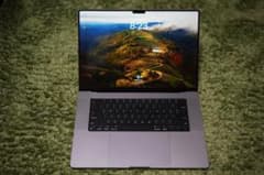 美品 2023 MacBook Pro M2 Pro 32GB 2TB SSDのサムネイル