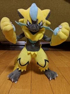ゼラオラ　ぬいぐるみ　ポケモンセンターのサムネイル