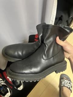 元カノが置いてったよく分からん黒ブーツのサムネイル