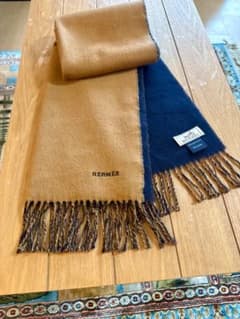 【HERMES】 リバーシブルマフラー キャメル ネイビー HERMES エルメス マフラー リバーシブル マフラー カザック シェヴロン