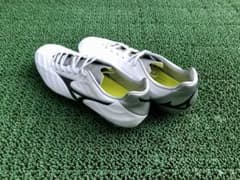 虎様専用　⚠️値下げ中　訳あり サッカー 26cm ミズノ レビュラ V2 SLのサムネイル
