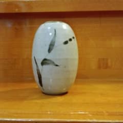 陶器 一輪挿し 花瓶 刷毛目模様のサムネイル