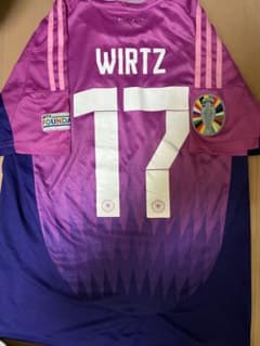ち*こ様 adidas サッカー ドイツ代表 WIRTZ 17 ユニフォームのサムネイル